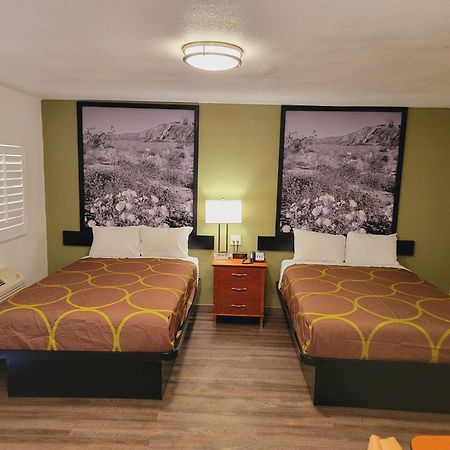 Hotel Super 8 By Wyndham El Centro North Esterno foto