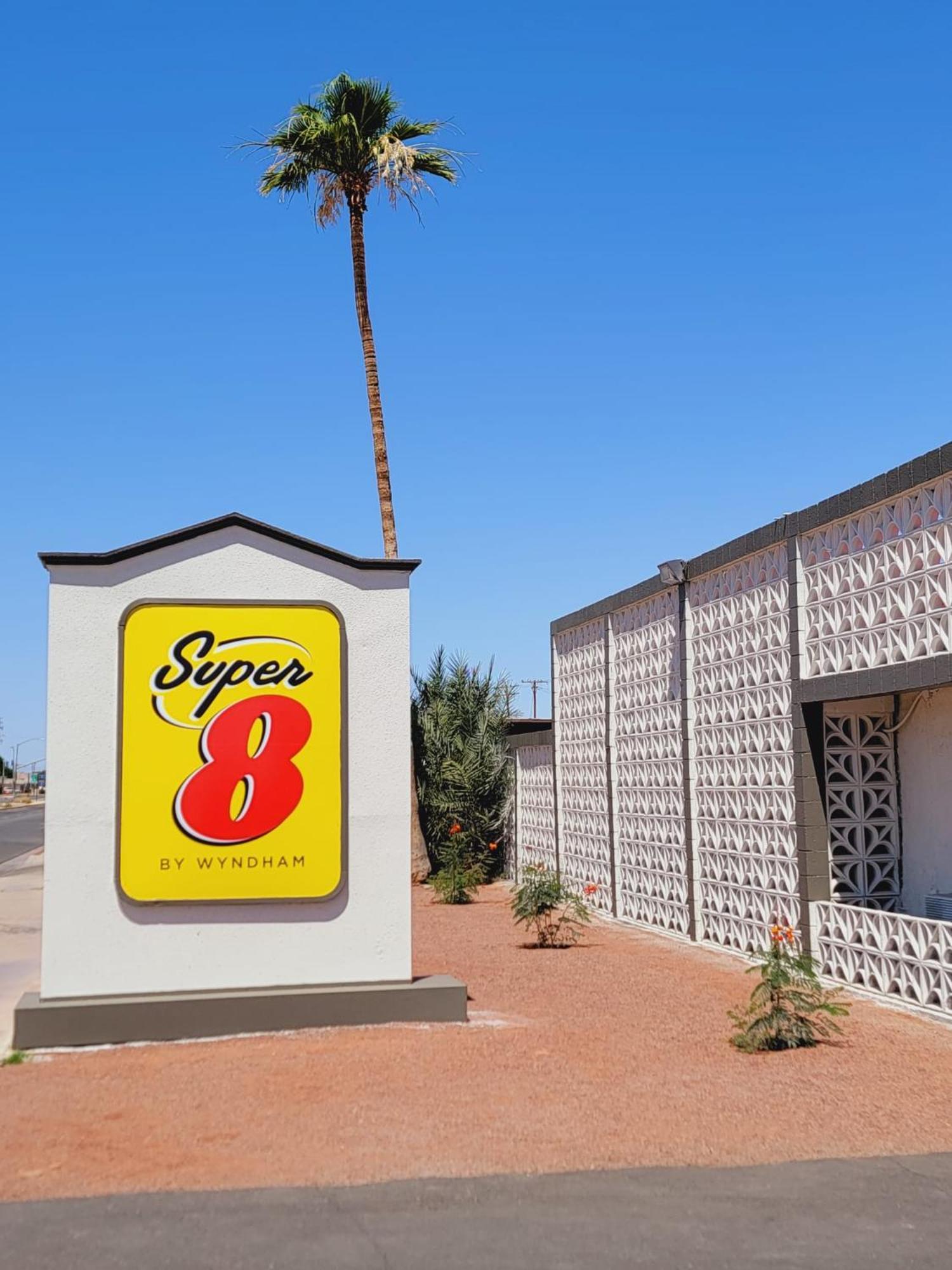 Hotel Super 8 By Wyndham El Centro North Esterno foto